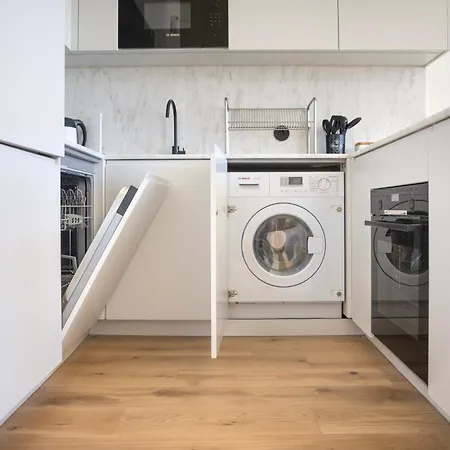 Edition 147 - Luxury Front Loft