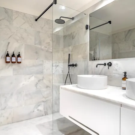 Edition 147 - Luxury Front Loft Apartment