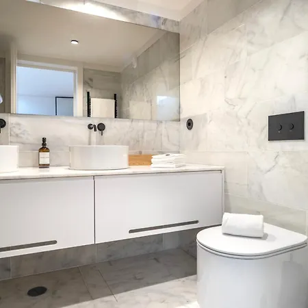 Edition 147 - Luxury Front Loft