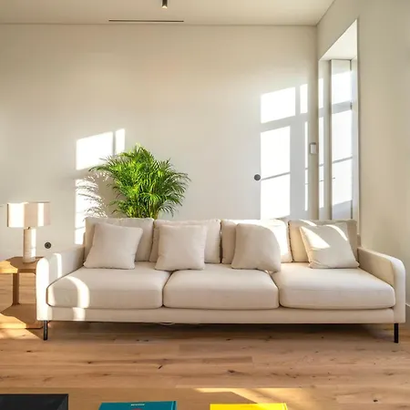 Edition 147 - Luxury Front Loft *